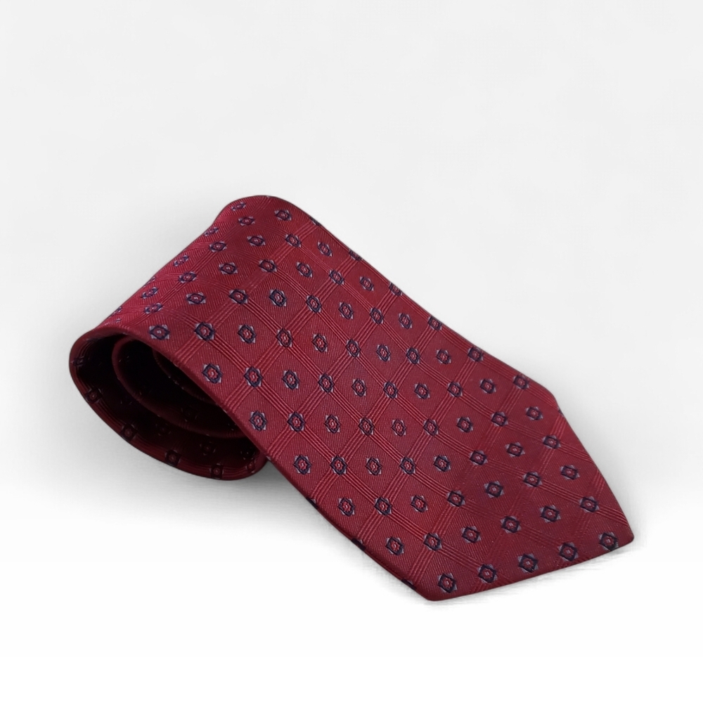 Vintage Tommy Hilfiger 100% Silk Burgundy Patterned Tie